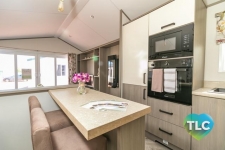 Atlas Ovation Lodge 2 4