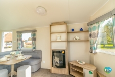 Willerby Rio Gold Pawsome 5